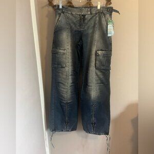 NOS Y2K skater grunge cargo jeans with tons of fun details waist 32